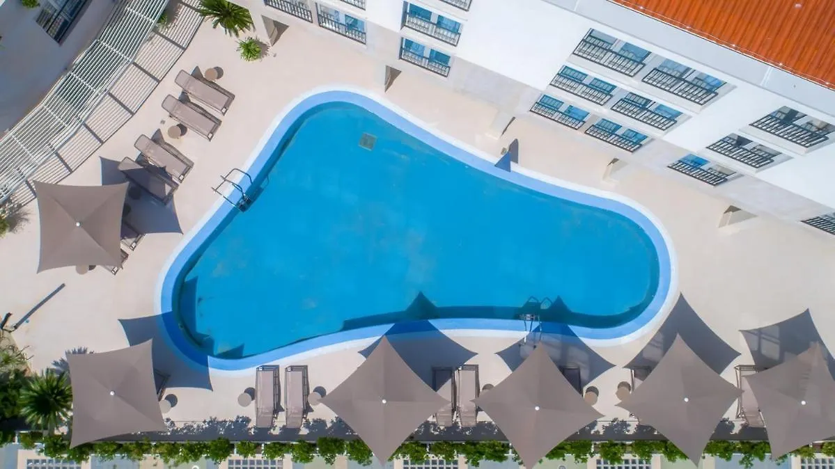 Domus Lauri Palace Resort أوماغ 0*,