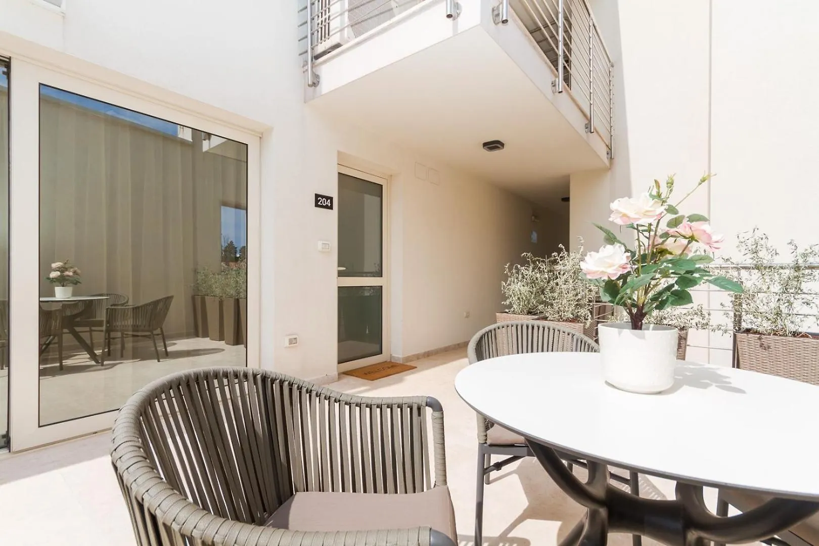 Domus Lauri Palace Resort أوماغ شقة
